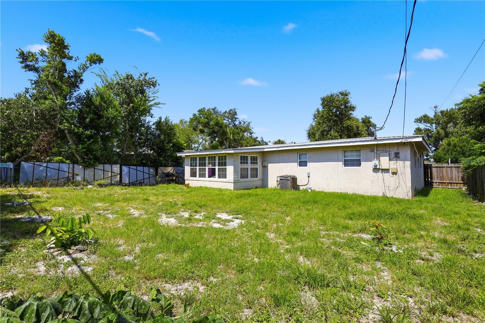 Single Family Residence at 934 LEWIS DR, DAYTONA BEACH, photo 10 of 47