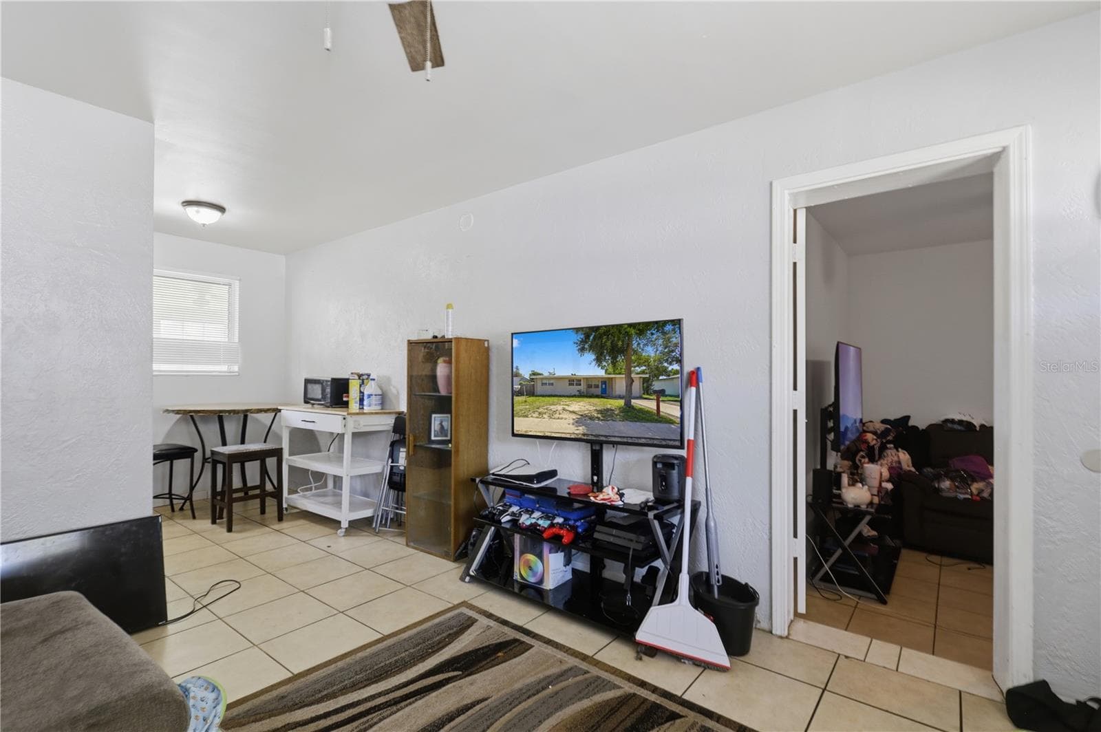 Single Family Residence at 934 LEWIS DR, DAYTONA BEACH, photo 11 of 47