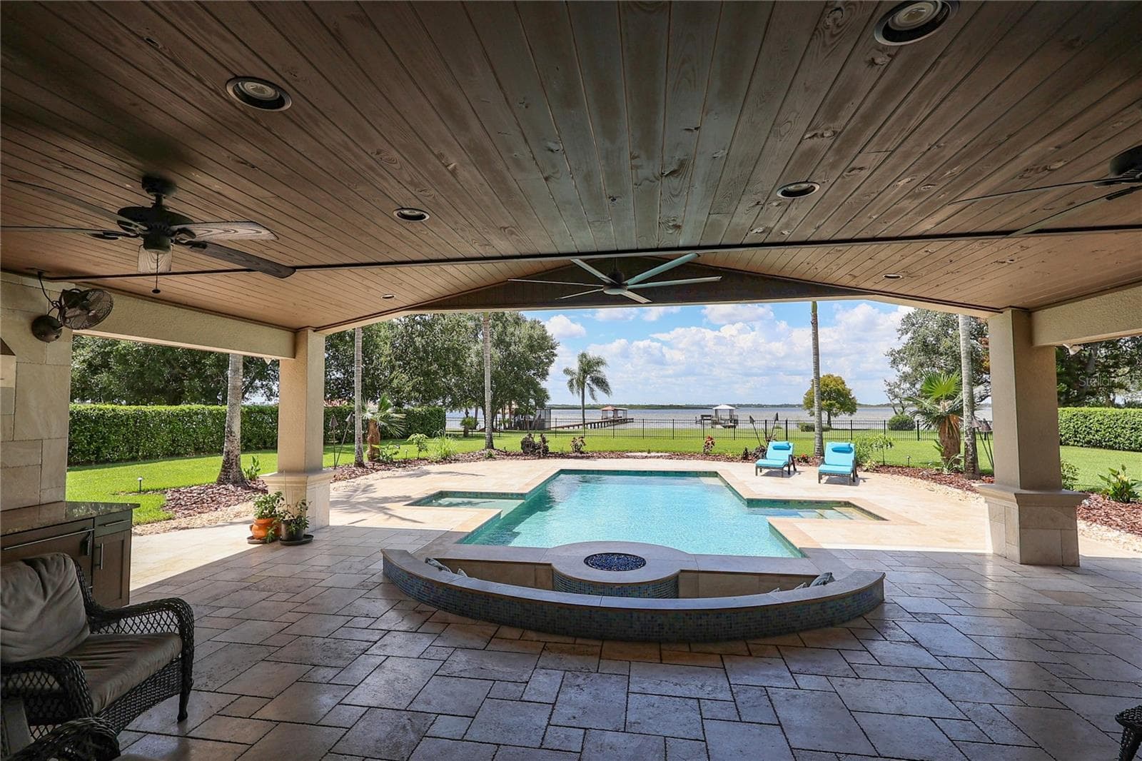 Covered Lanai with breathtaking views - 3640 CRUMP RD, WINTER HAVEN