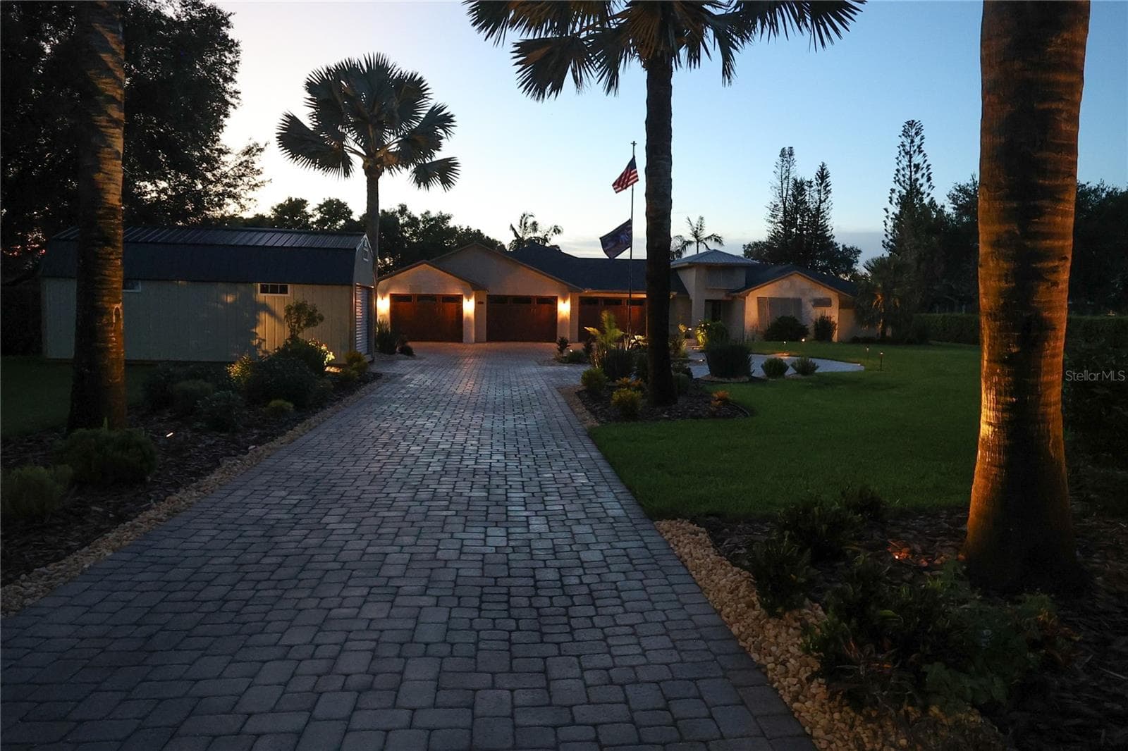 Front pavered driveway - 3640 CRUMP RD, WINTER HAVEN