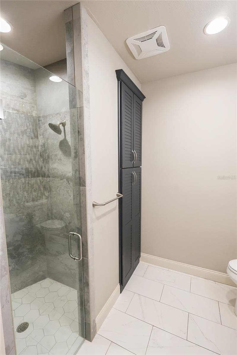 2nd Bathroom with shower - 3640 CRUMP RD, WINTER HAVEN