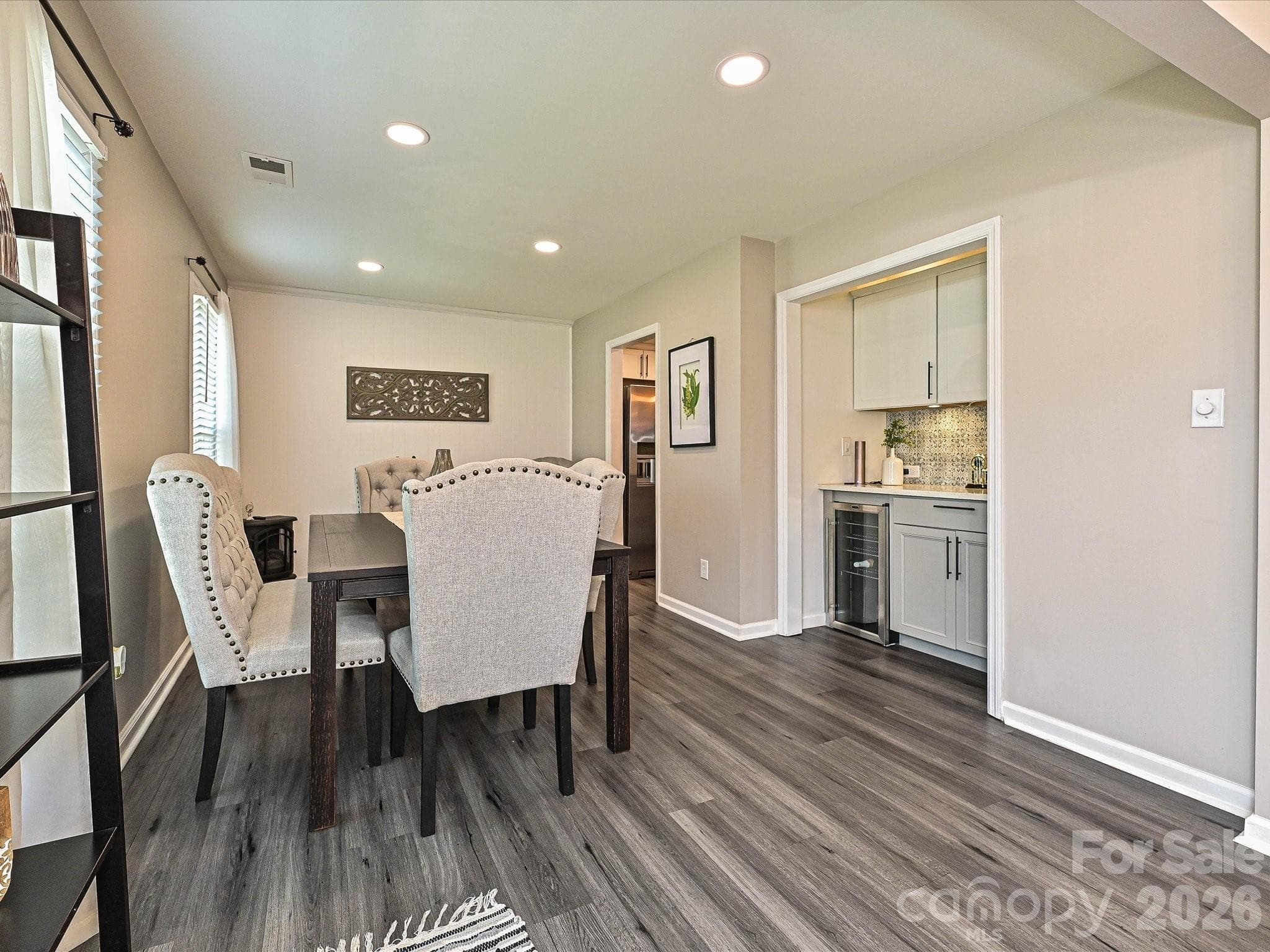 Townhouse at 8069 Regent Park Lane, Charlotte, photo 3 of 30