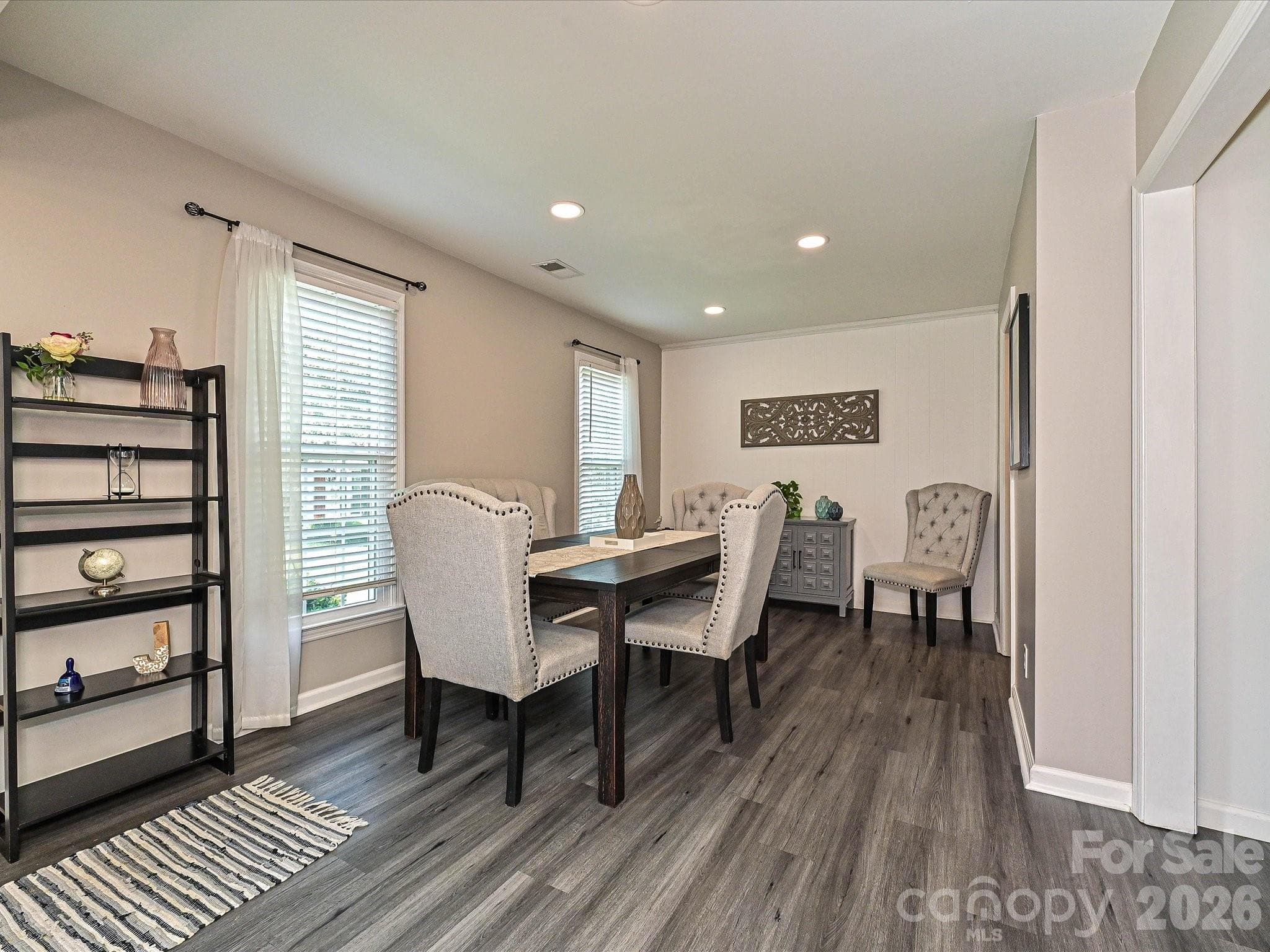 Townhouse at 8069 Regent Park Lane, Charlotte, photo 4 of 30