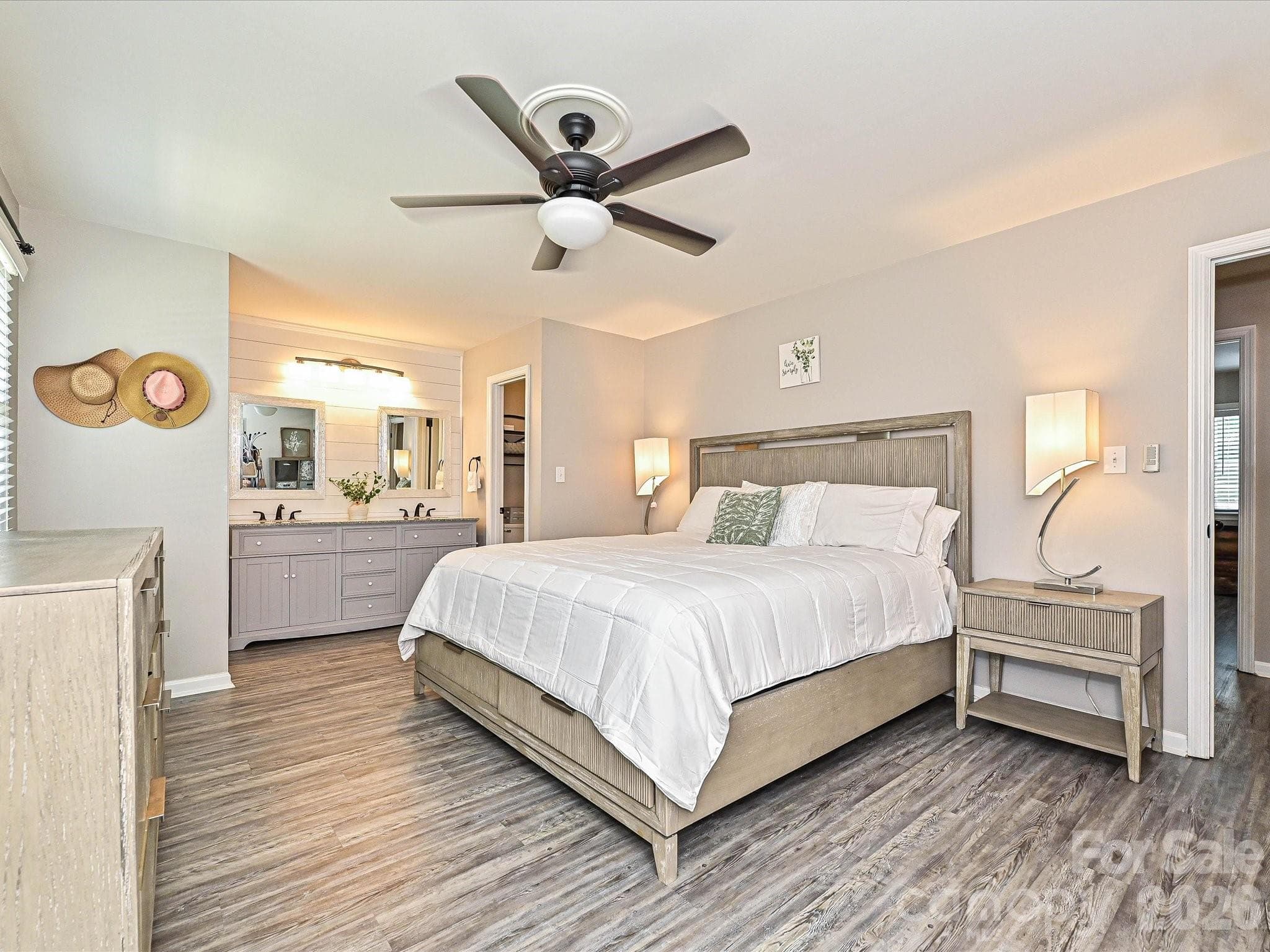 Townhouse at 8069 Regent Park Lane, Charlotte, photo 19 of 30