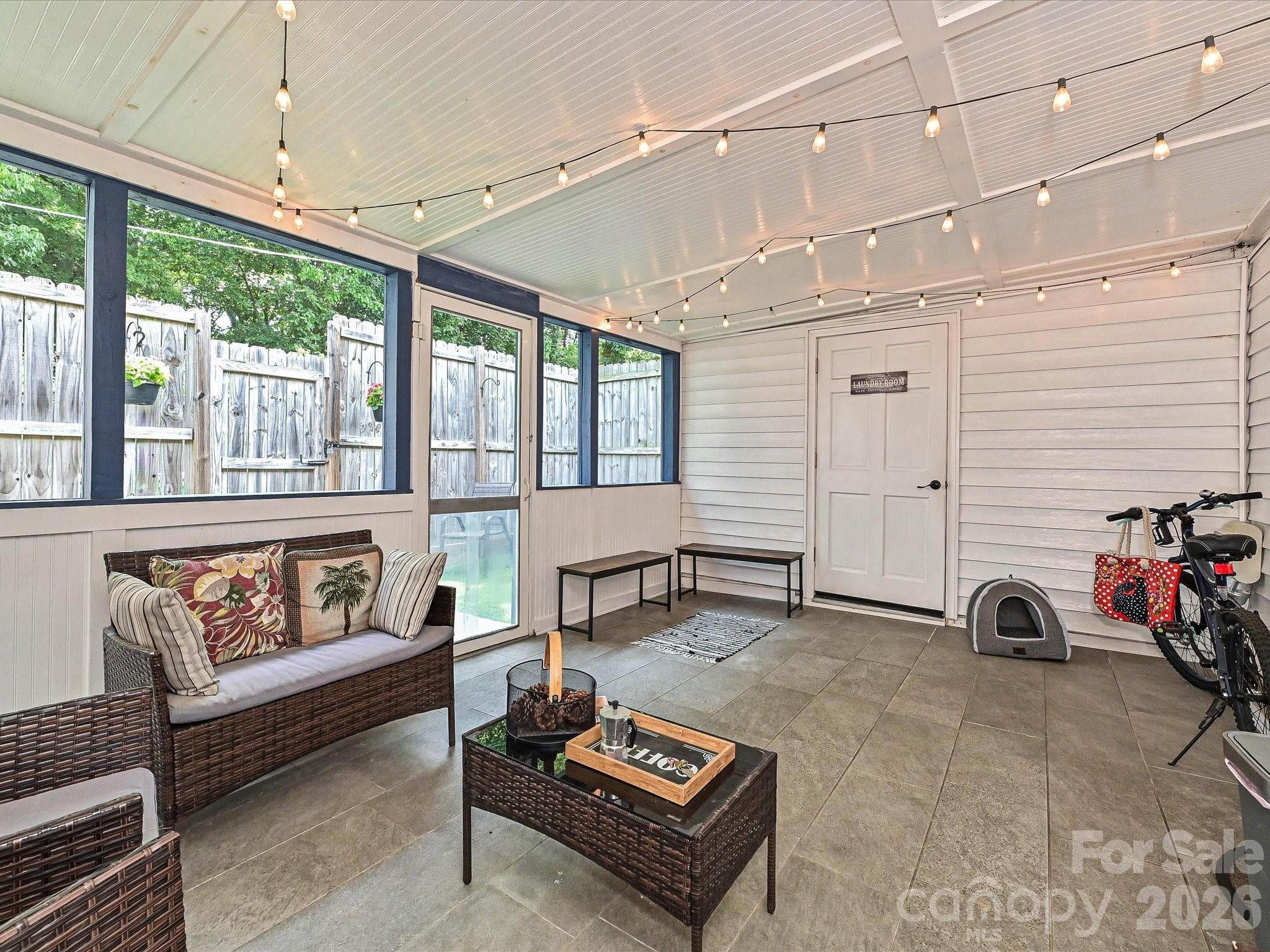 Townhouse at 8069 Regent Park Lane, Charlotte, photo 26 of 30