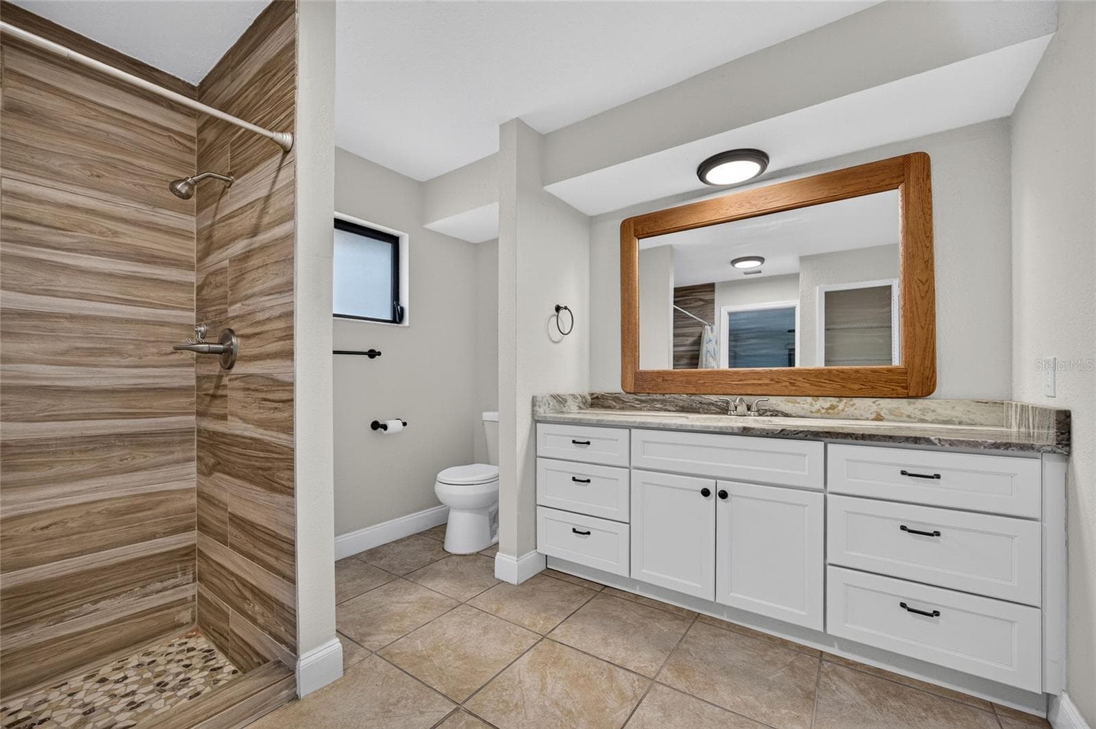 Single Family Residence at 2058 LAKE VIEW BLVD, PORT CHARLOTTE, photo 19 of 45