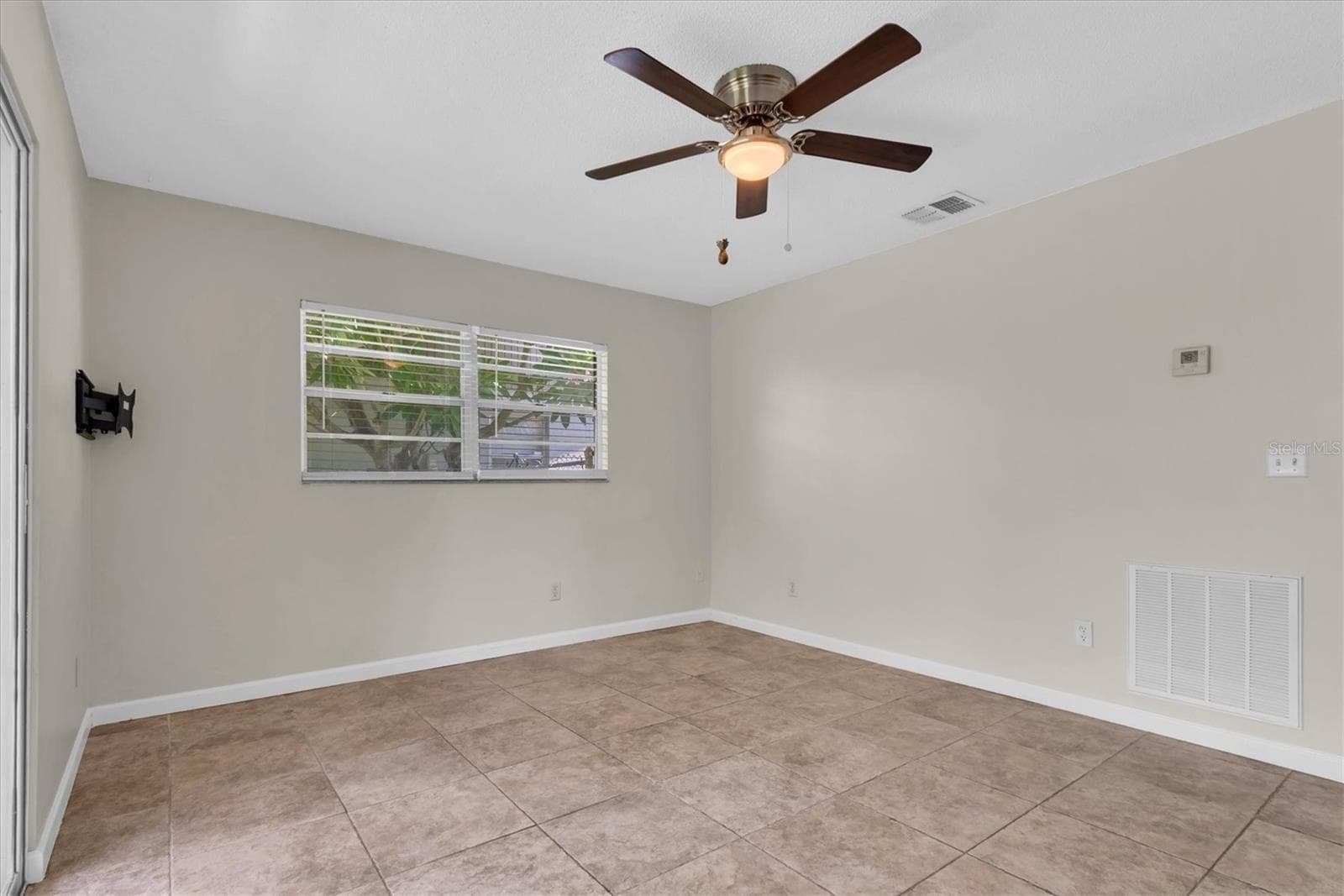 Single Family Residence at 1521 13TH ST W, PALMETTO, photo 5 of 35