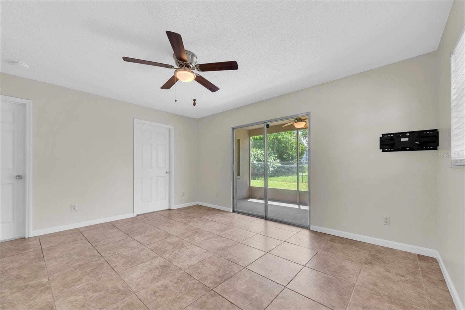 Single Family Residence at 1521 13TH ST W, PALMETTO, photo 6 of 35