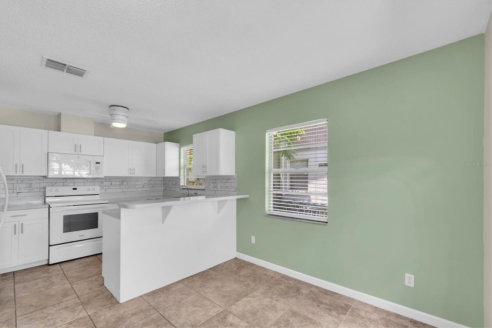 Single Family Residence at 1521 13TH ST W, PALMETTO, photo 9 of 35