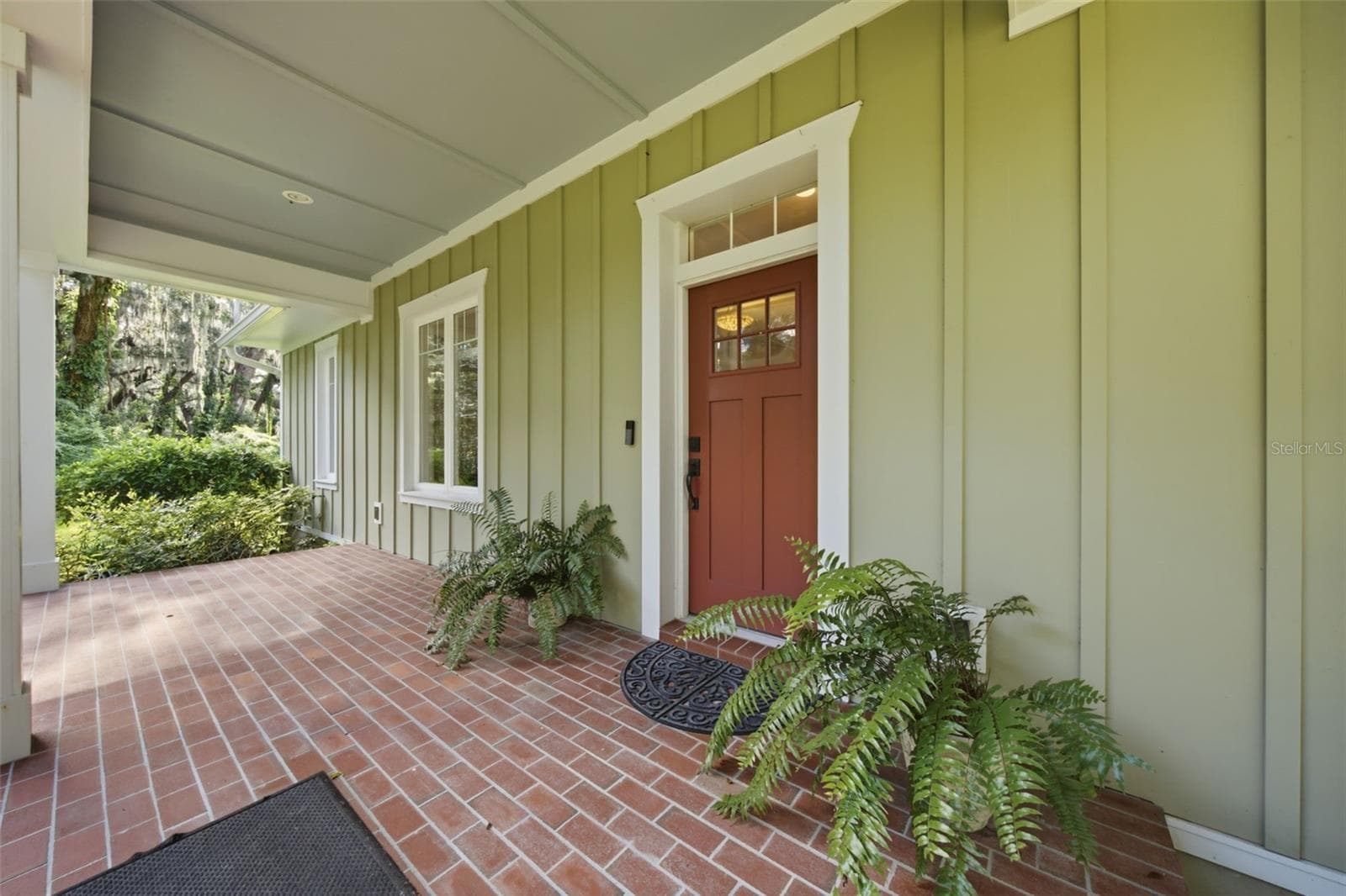 Lovely brick paver front porch. - 1905 PINE ST, VALRICO