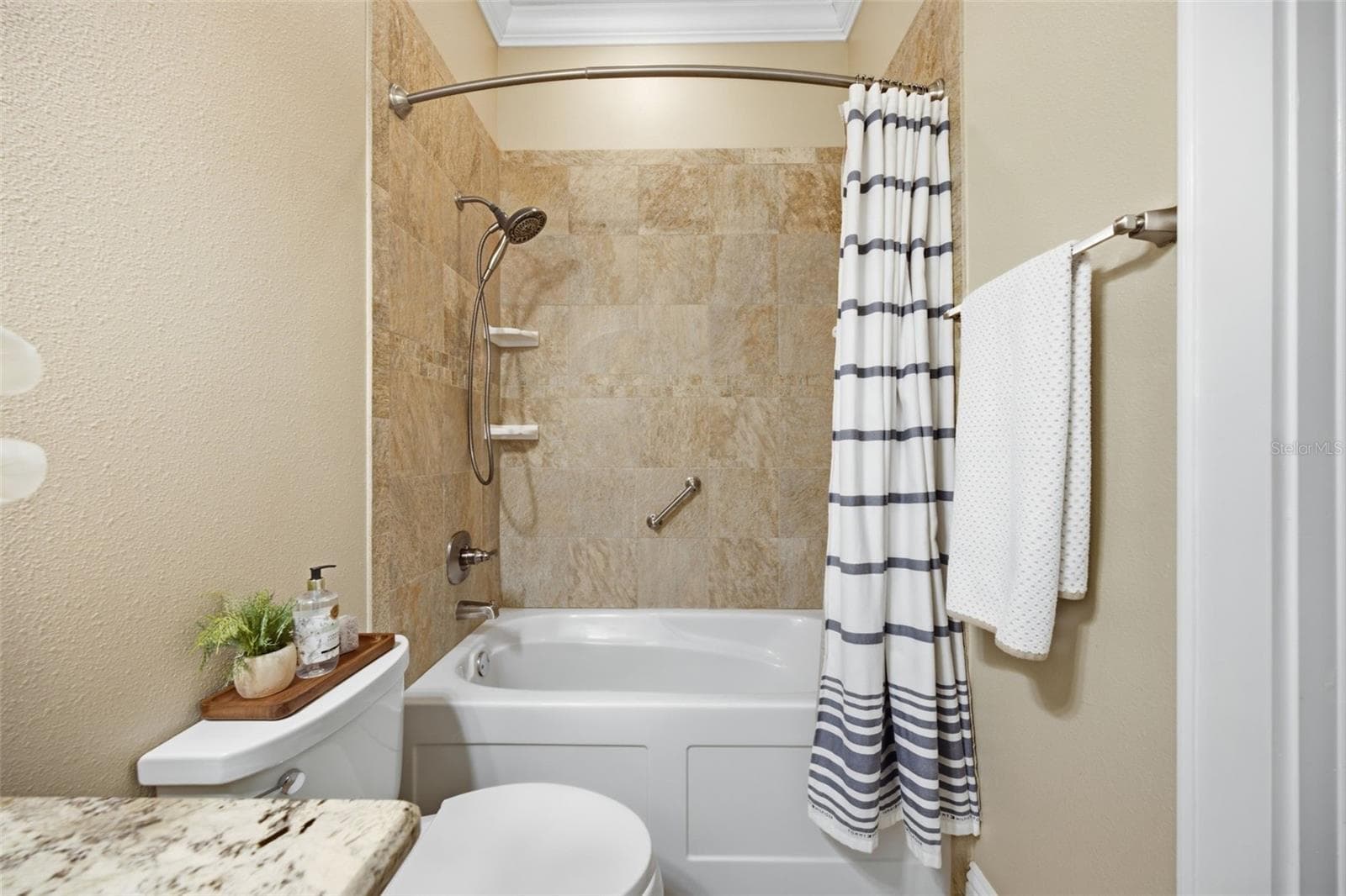 Guest bathroom. - 1905 PINE ST, VALRICO
