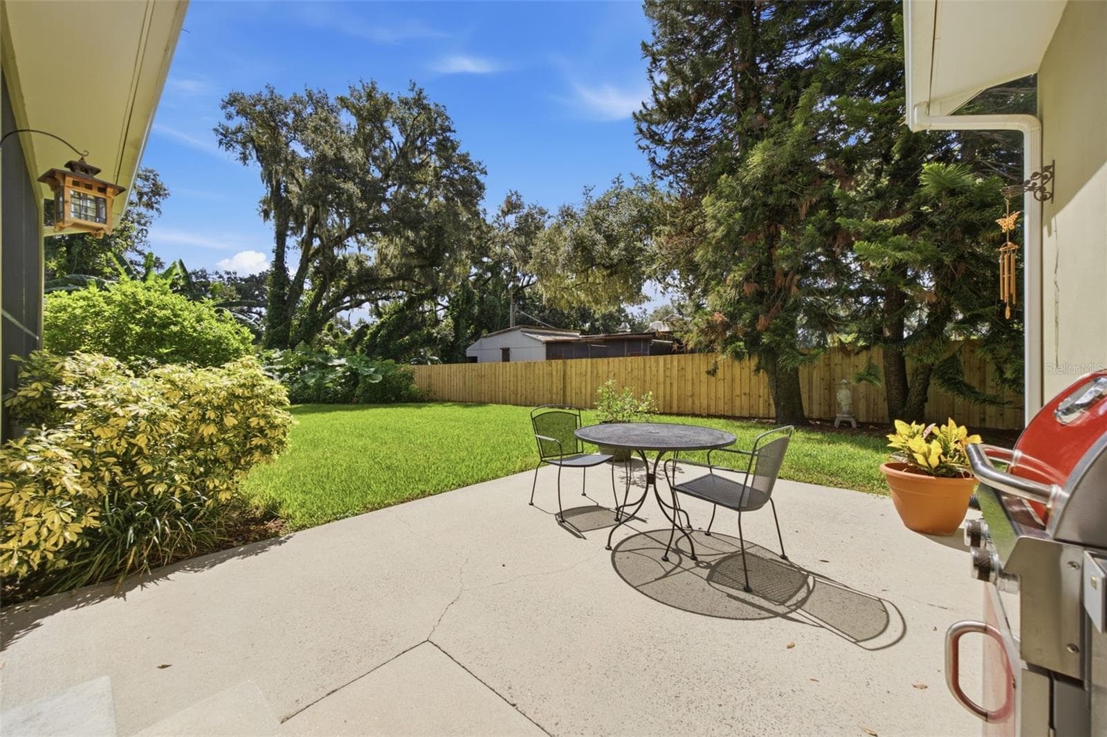 Sun patio. - 1905 PINE ST, VALRICO
