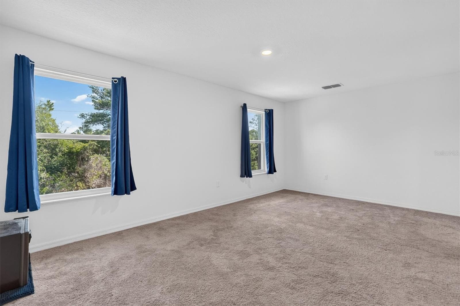 Single Family Residence at 1556 WYNFORD CIR, TAVARES, photo 24 of 45