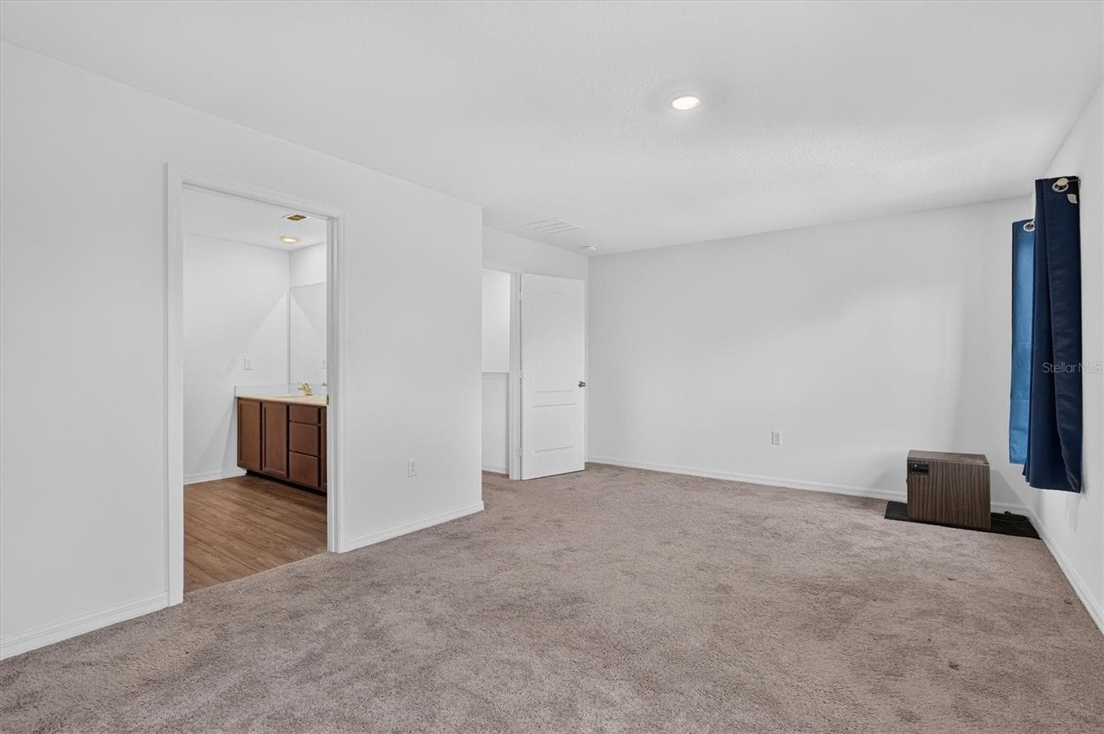 Single Family Residence at 1556 WYNFORD CIR, TAVARES, photo 26 of 45