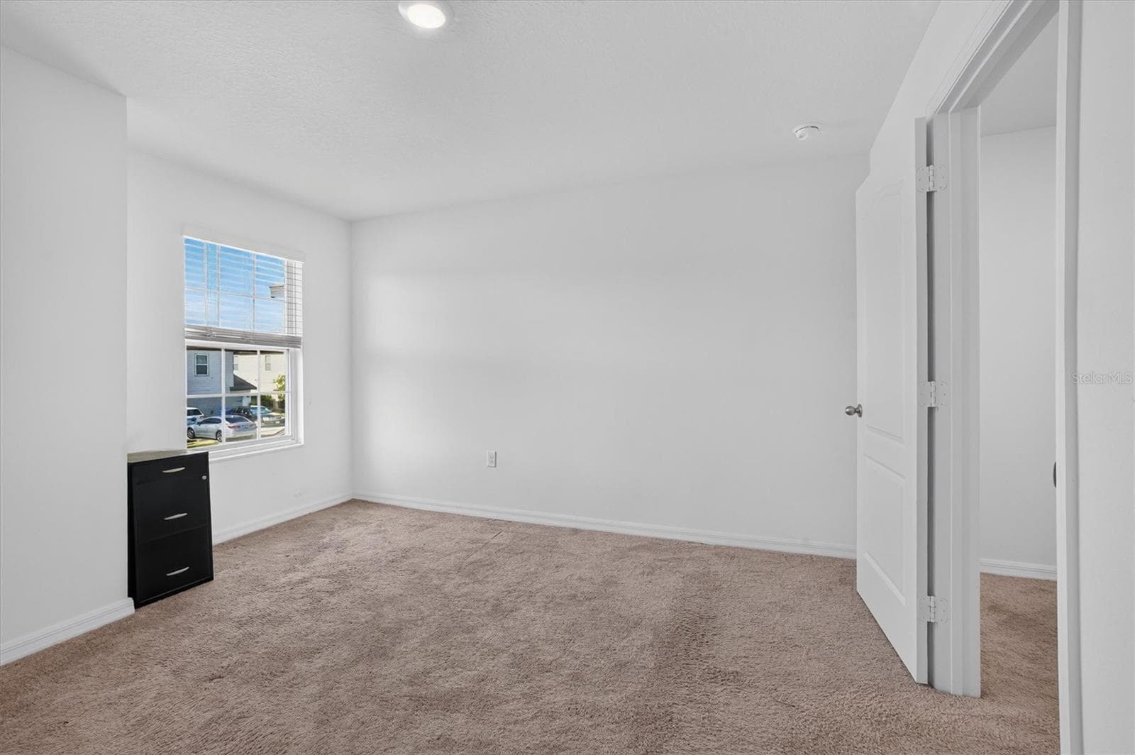 Single Family Residence at 1556 WYNFORD CIR, TAVARES, photo 35 of 45
