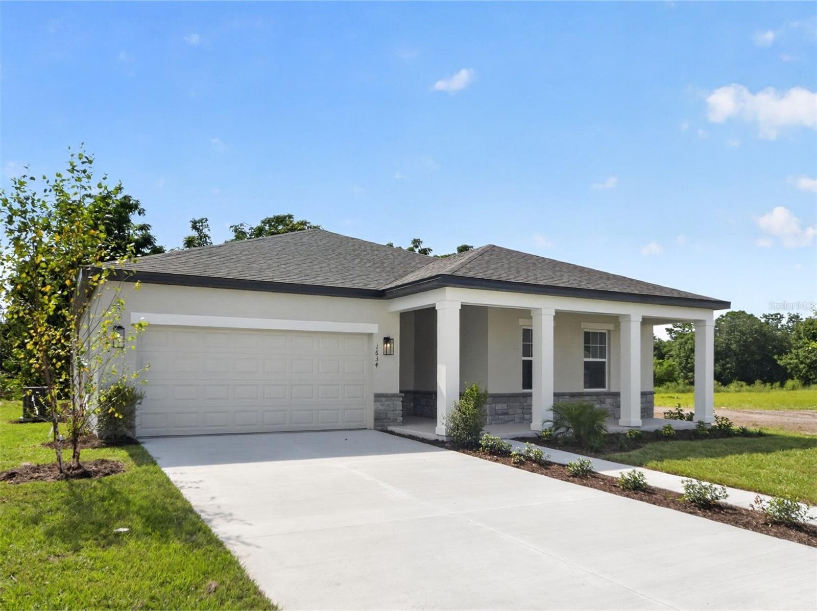 Single Family Residence at 1634 CANE BAMBOO DR, ST CLOUD, photo 2 of 24