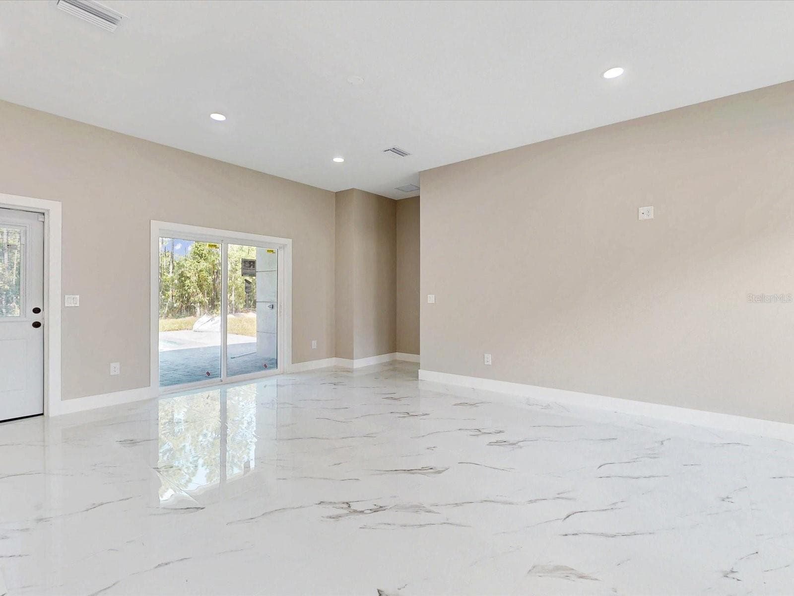 Single Family Residence at 8225 SW 138TH STREET RD, OCALA, photo 10 of 44