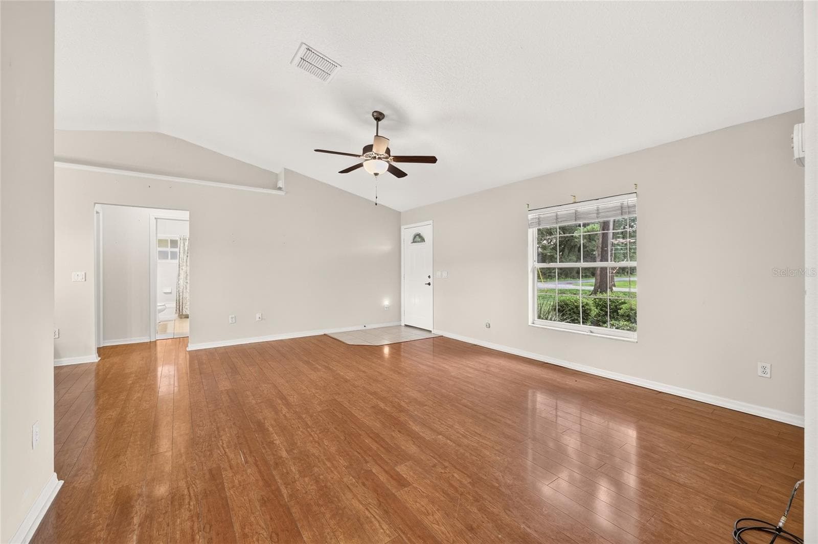 Single Family Residence at 8825 SE 155TH PL, SUMMERFIELD, photo 8 of 33