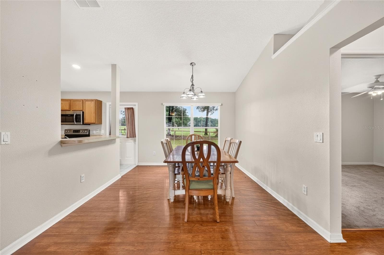 Single Family Residence at 8825 SE 155TH PL, SUMMERFIELD, photo 11 of 33