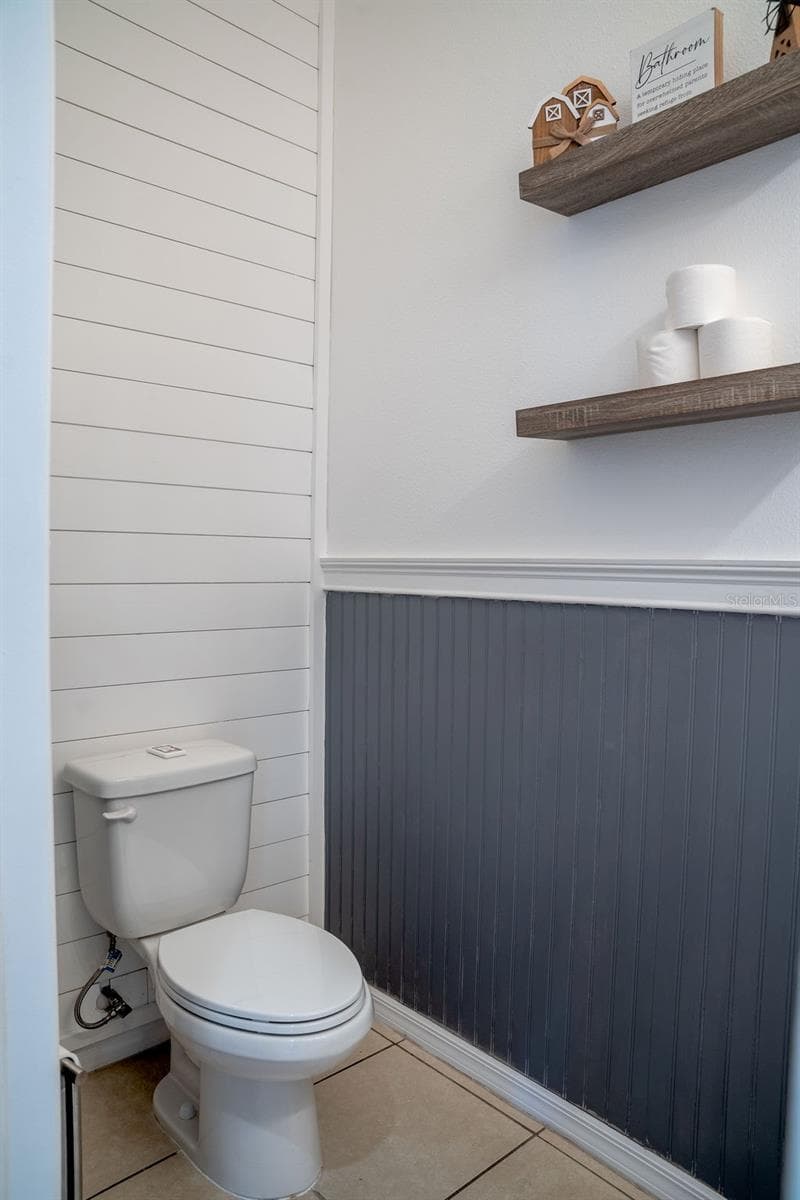 Single Family Residence at 612 SILVERTHORN PL, GROVELAND, photo 13 of 37