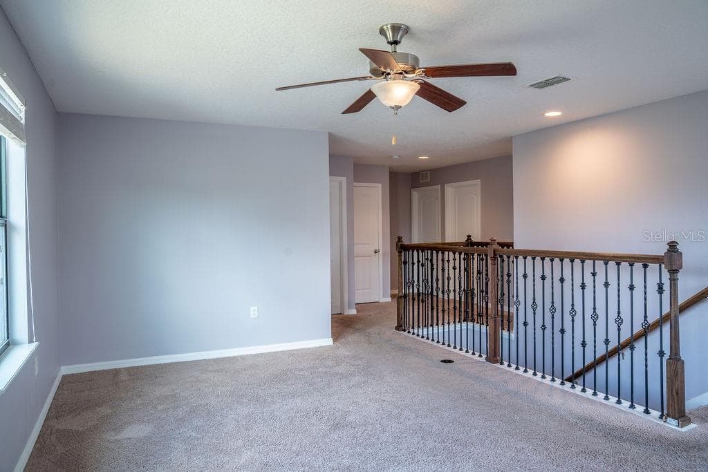 Single Family Residence at 612 SILVERTHORN PL, GROVELAND, photo 16 of 37
