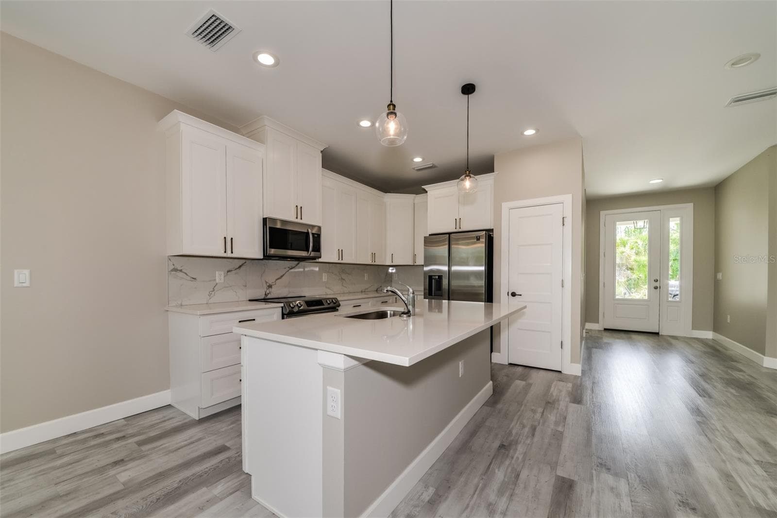 Single Family Residence at 2646 MORRIETTA LN, NORTH PORT, photo 5 of 15