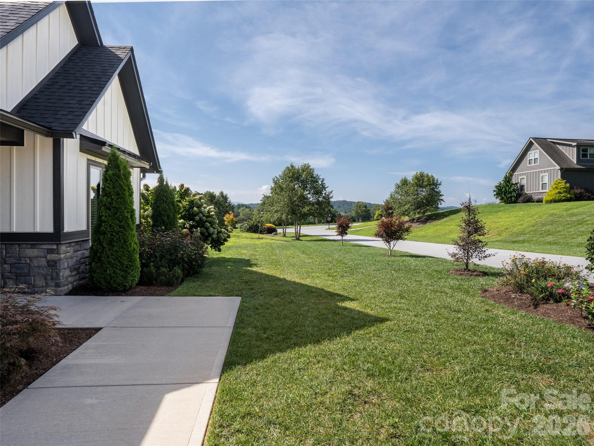 Single Family Residence at 46 Solomia Drive, Mills River, photo 4 of 45