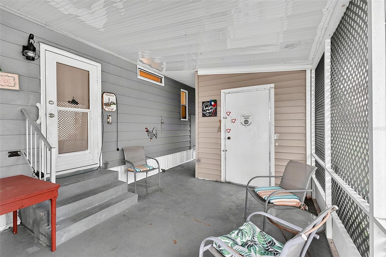 Manufactured Home at 417 VILLA NUEVA CIR, NORTH PORT, photo 3 of 61