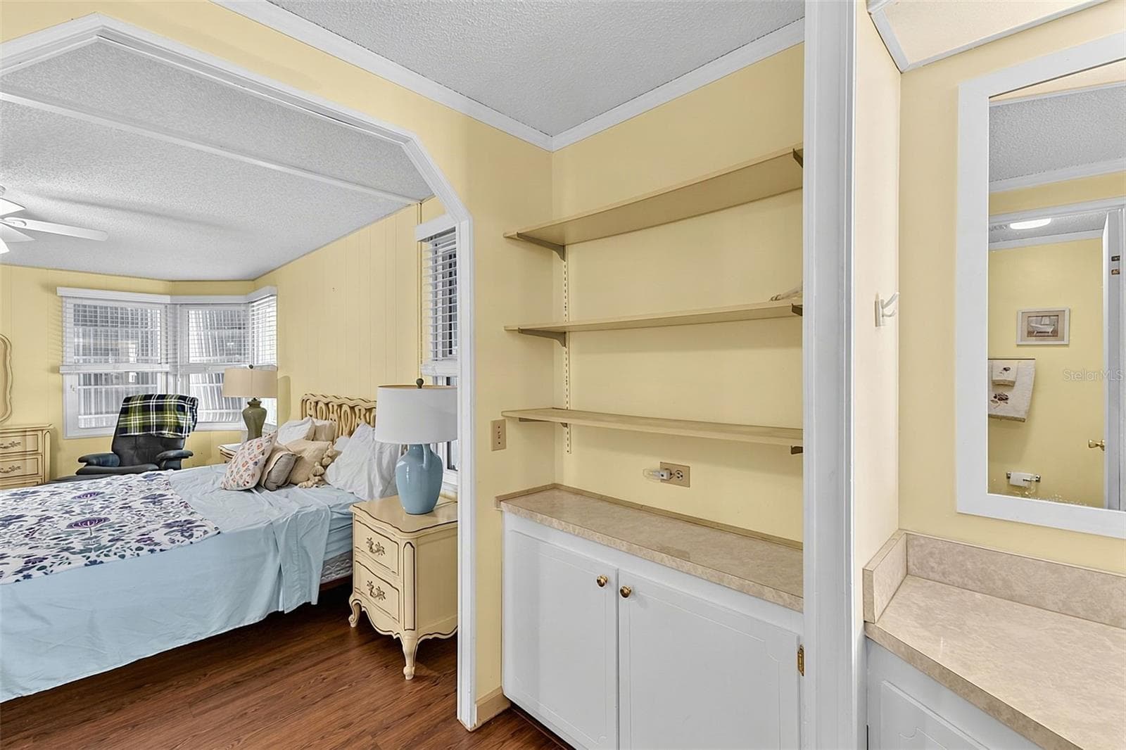 Manufactured Home at 417 VILLA NUEVA CIR, NORTH PORT, photo 17 of 61
