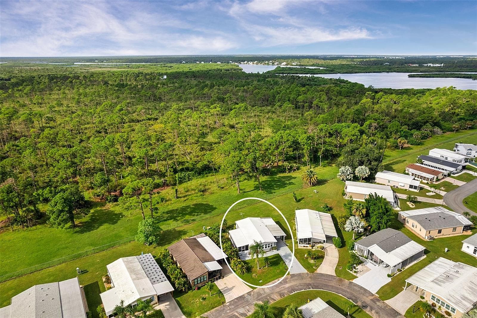 Manufactured Home at 417 VILLA NUEVA CIR, NORTH PORT, photo 29 of 61