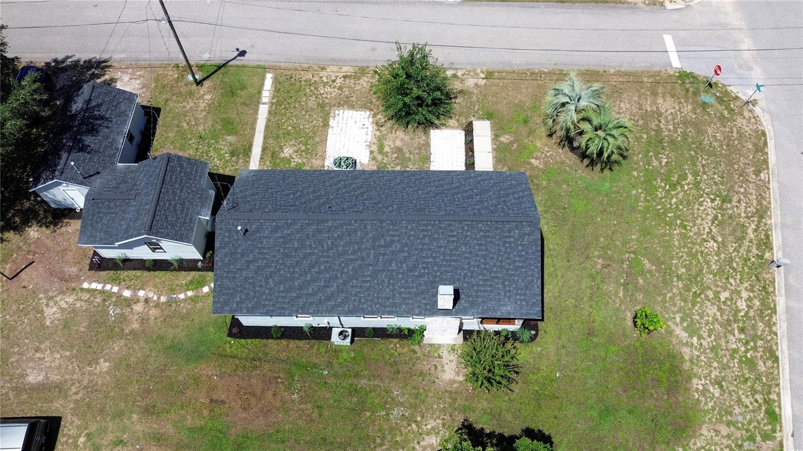 Single Family Residence at 602 EDMUND AVE, DUNDEE, photo 45 of 49