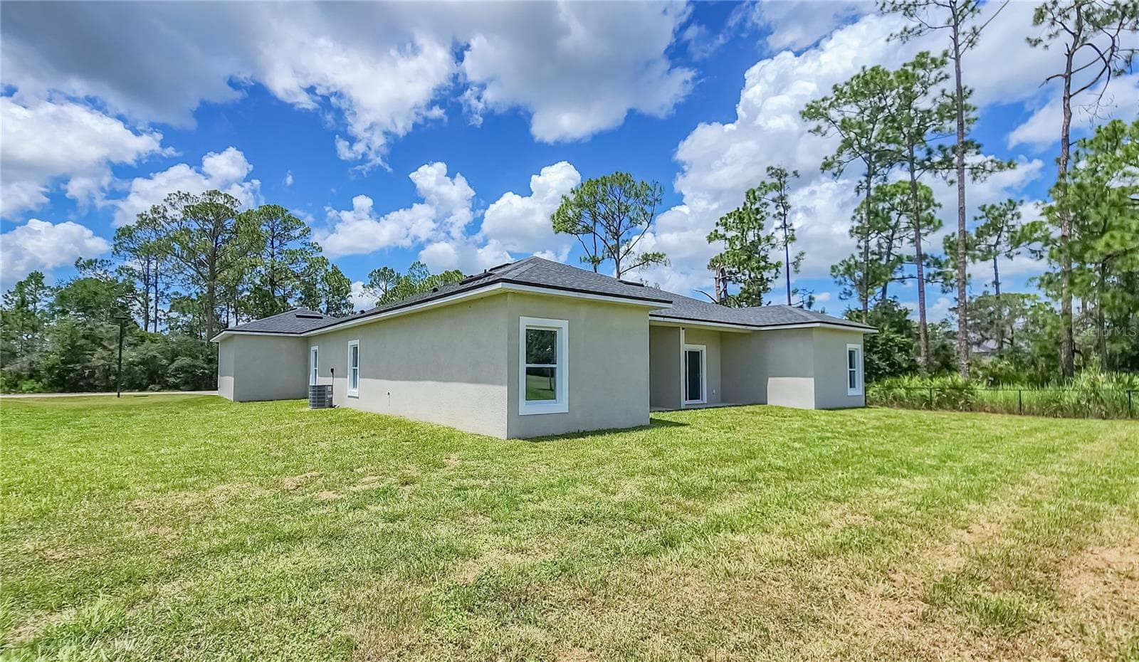 Duplex at 5245 PEBBLE BEACH DR, SEBRING, photo 5 of 20
