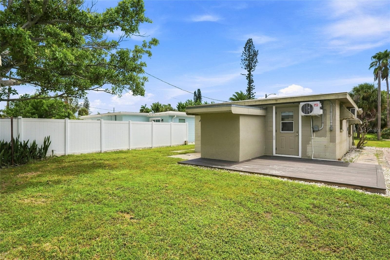 Single Family Residence at 13313 2ND ST E, MADEIRA BEACH, photo 26 of 35