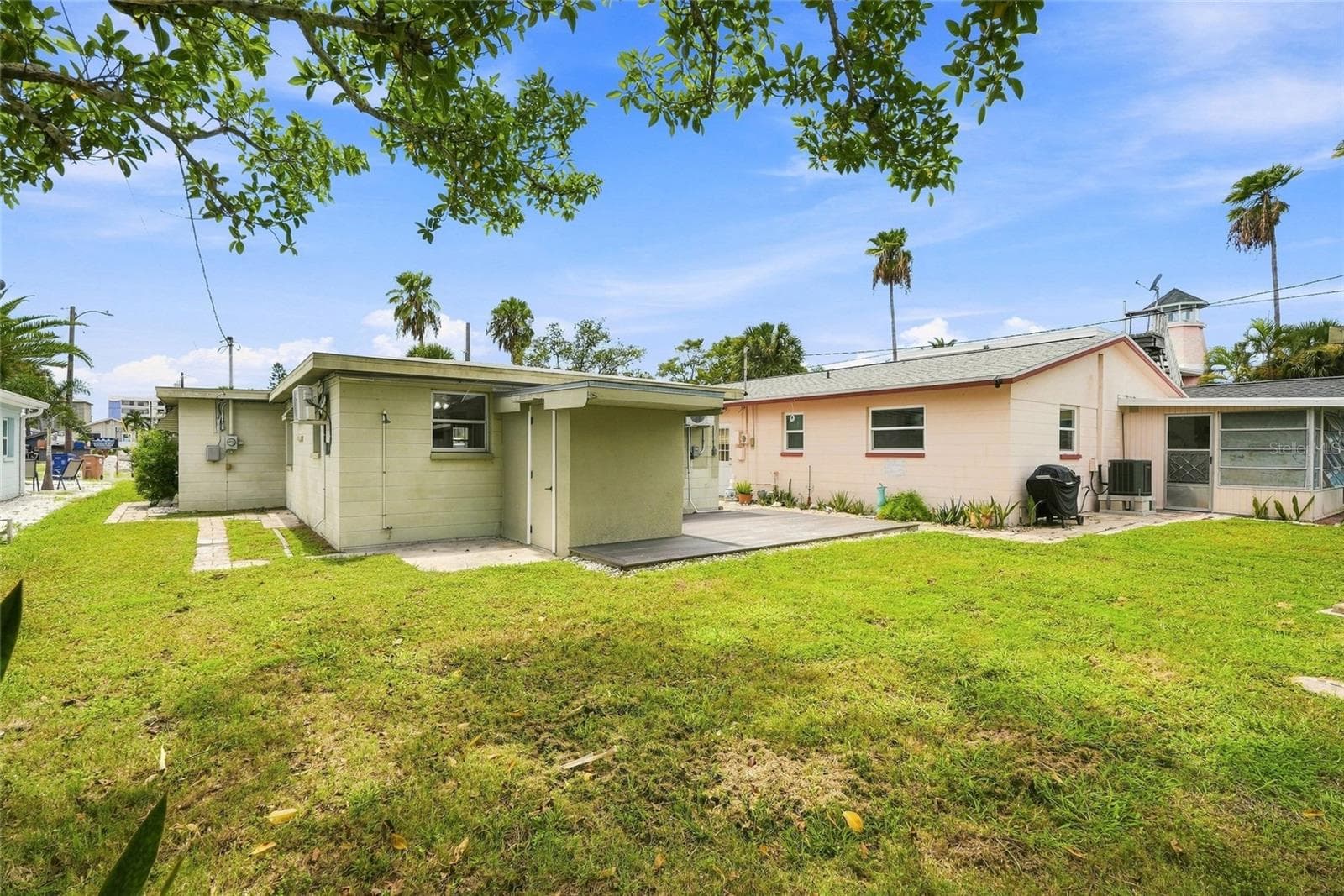 Single Family Residence at 13313 2ND ST E, MADEIRA BEACH, photo 27 of 35