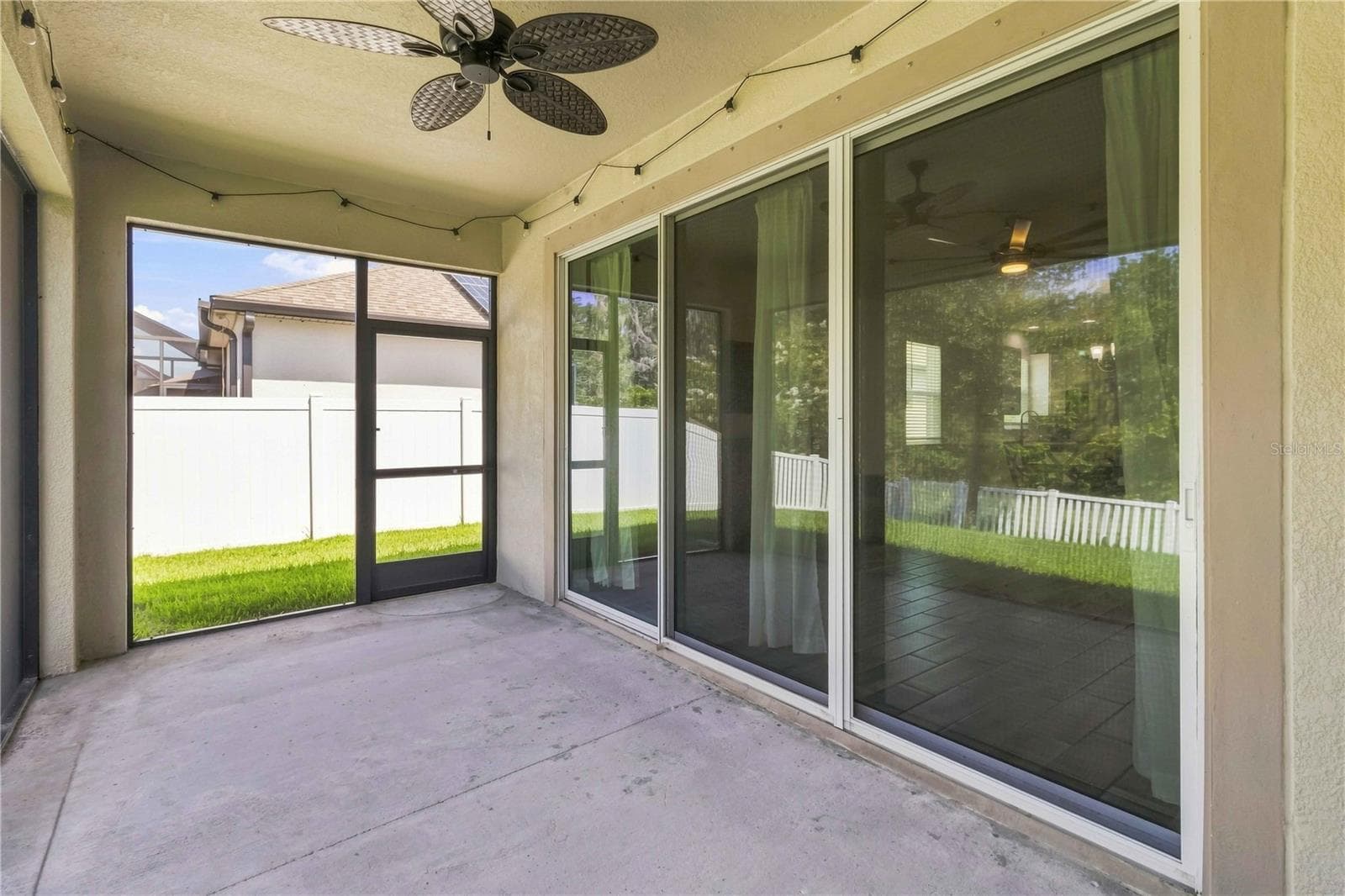 Single Family Residence at 12943 SATIN LILY DR, RIVERVIEW, photo 18 of 32