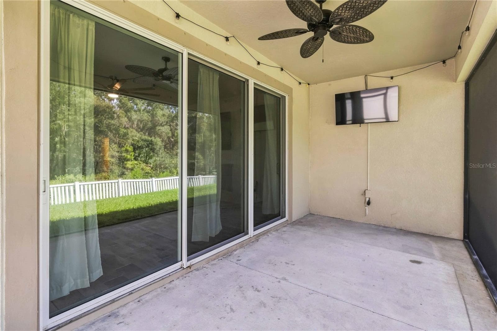 Single Family Residence at 12943 SATIN LILY DR, RIVERVIEW, photo 20 of 32