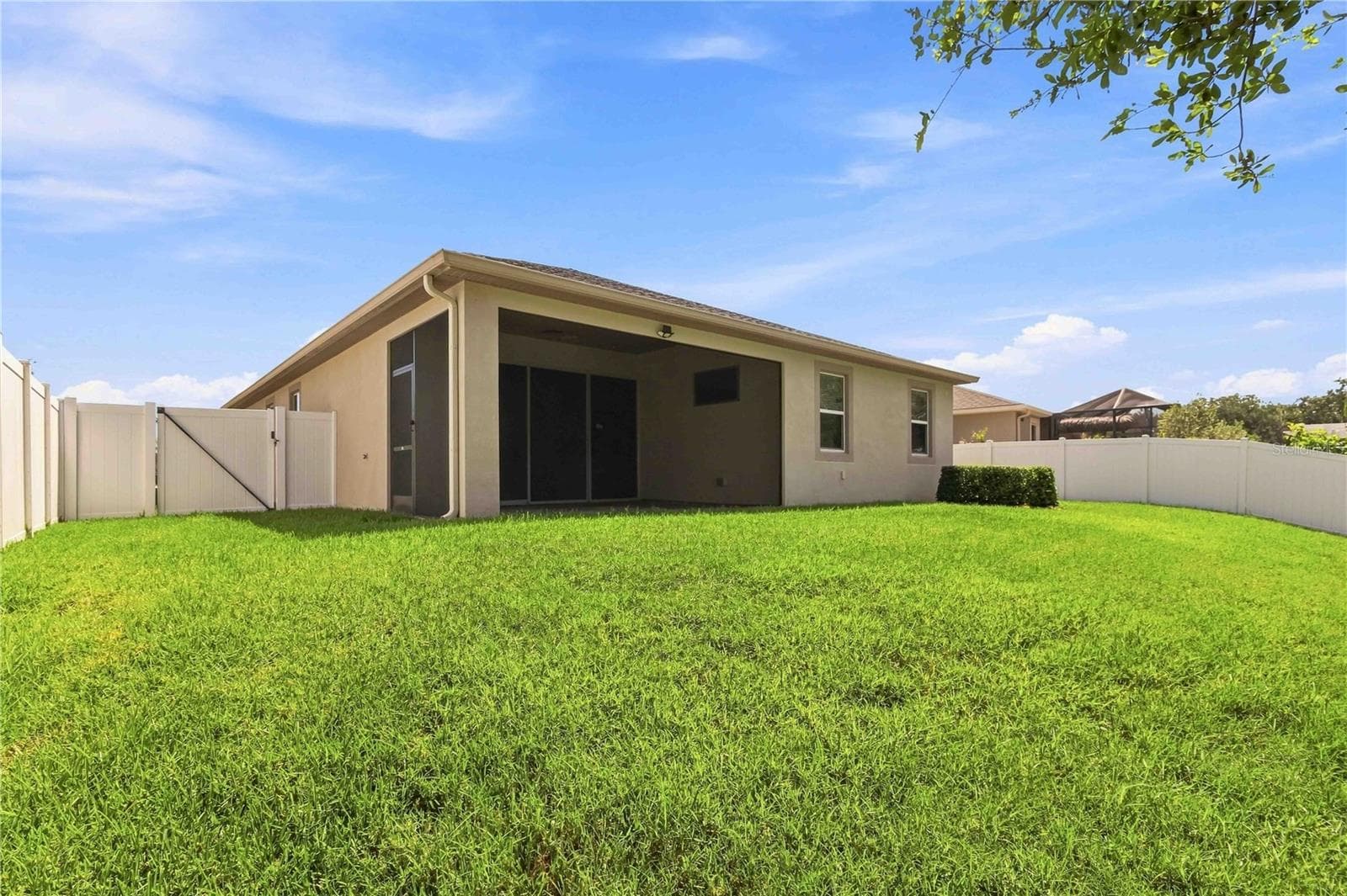 Single Family Residence at 12943 SATIN LILY DR, RIVERVIEW, photo 21 of 32
