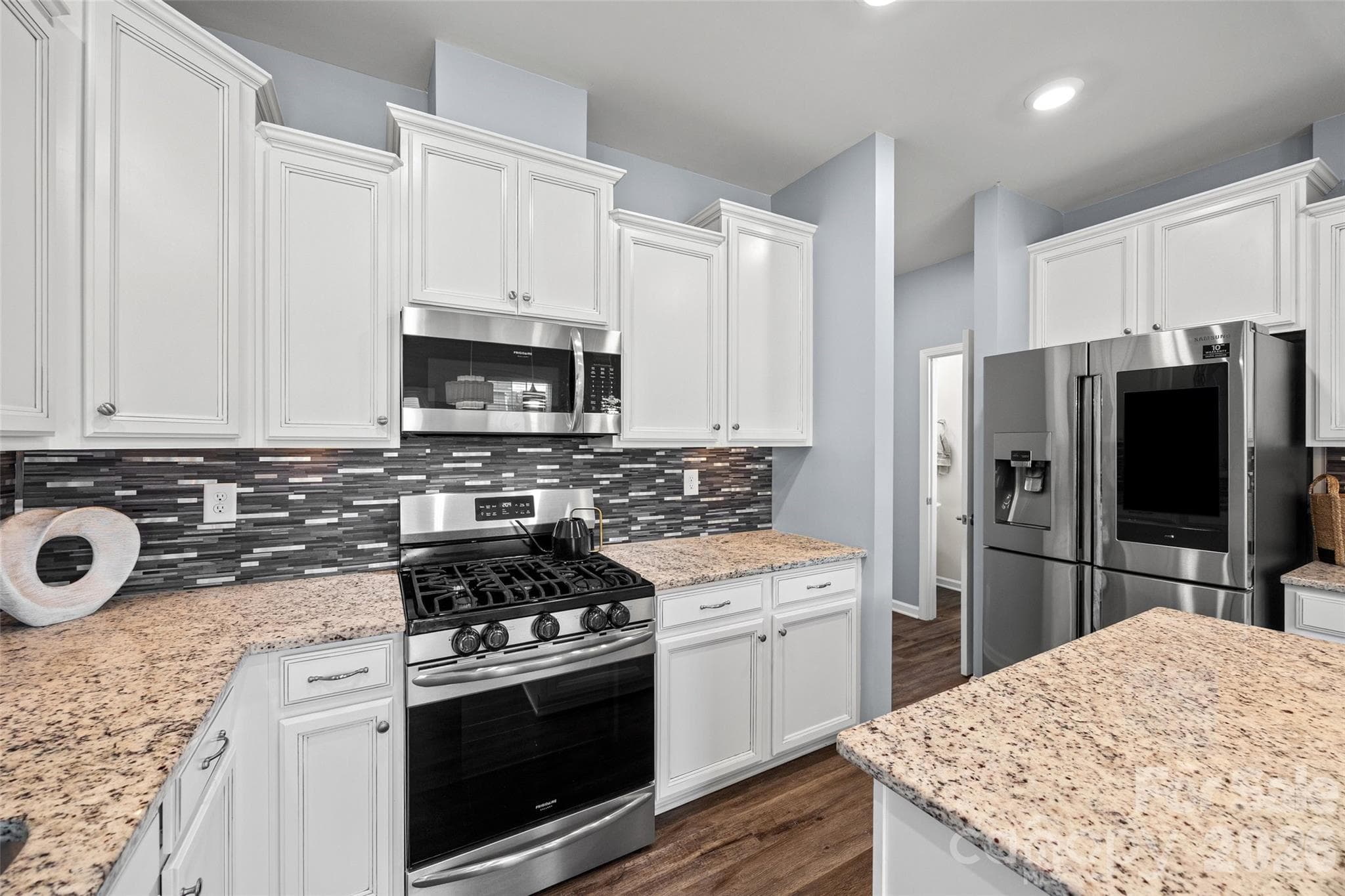 Single Family Residence at 2022 Napa Valley Drive, Waxhaw, photo 9 of 48