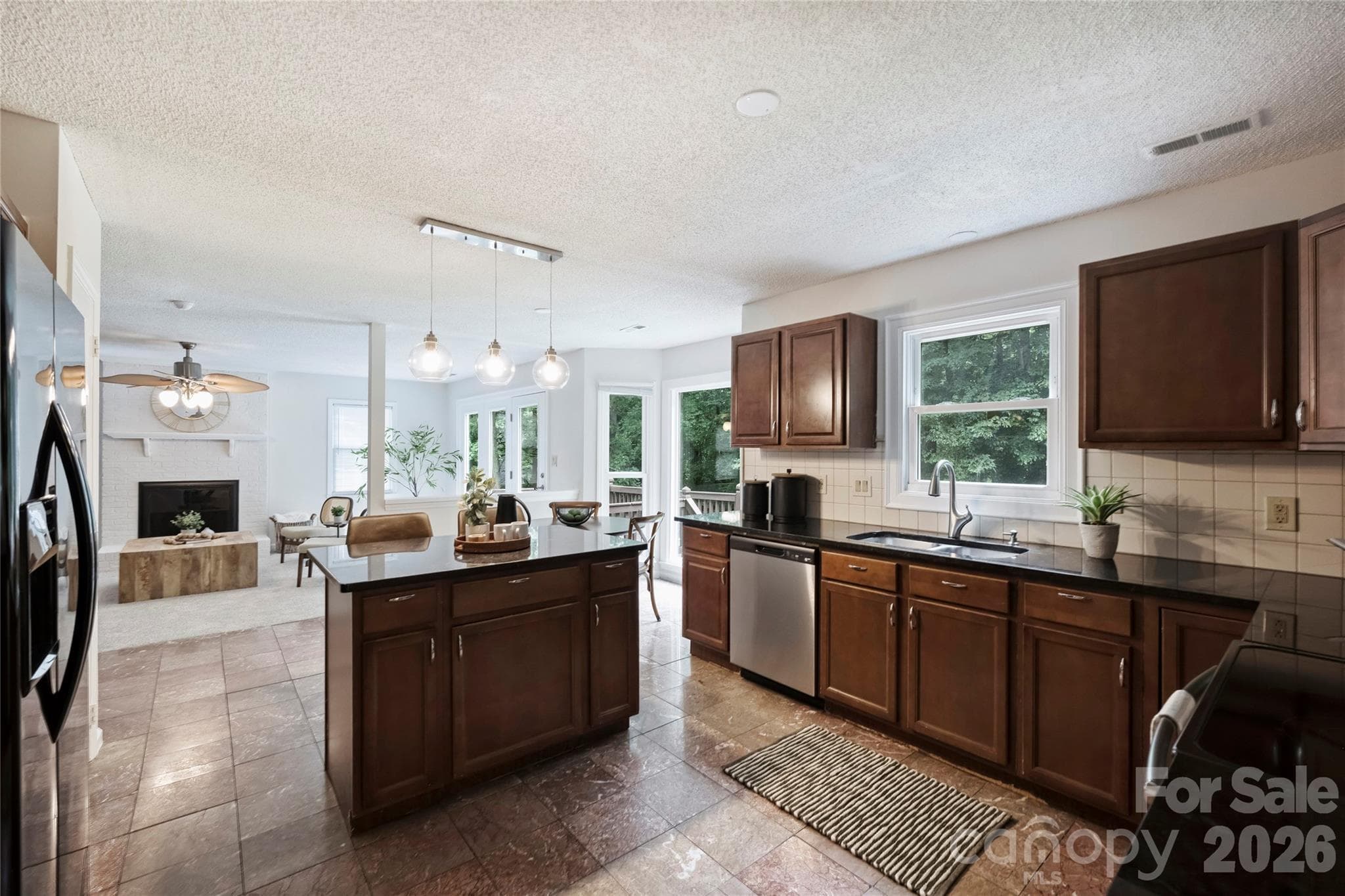 Single Family Residence at 7224 Canyon Drive, Charlotte, photo 8 of 23
