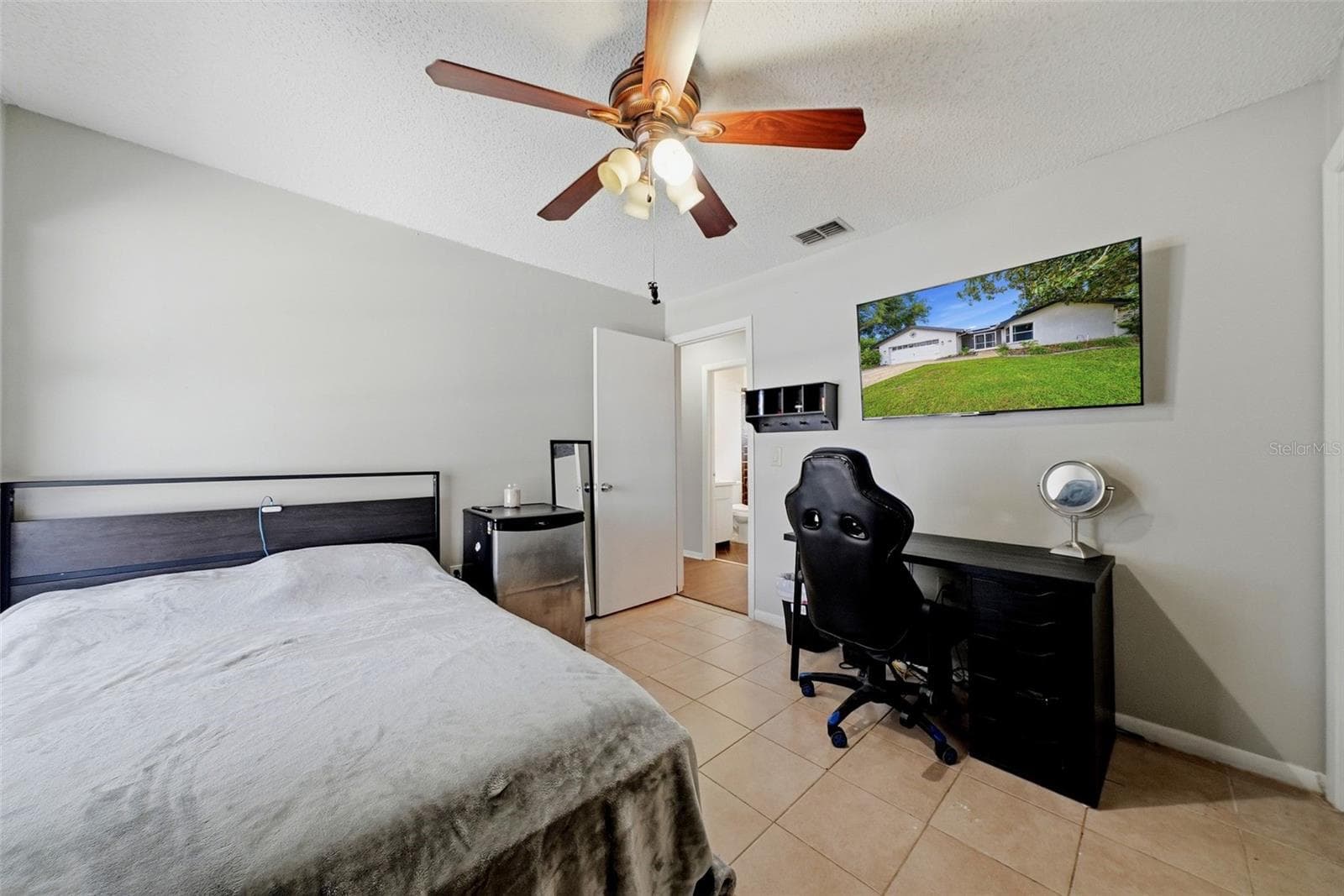 Single Family Residence at 3916 BLOOMING HILL LN, PALM HARBOR, photo 29 of 43