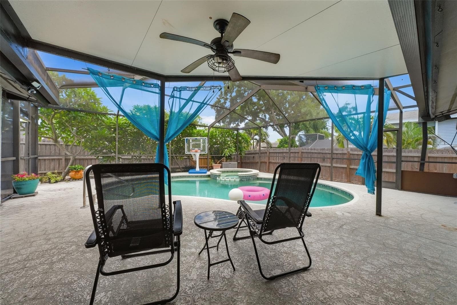 Single Family Residence at 3916 BLOOMING HILL LN, PALM HARBOR, photo 35 of 43