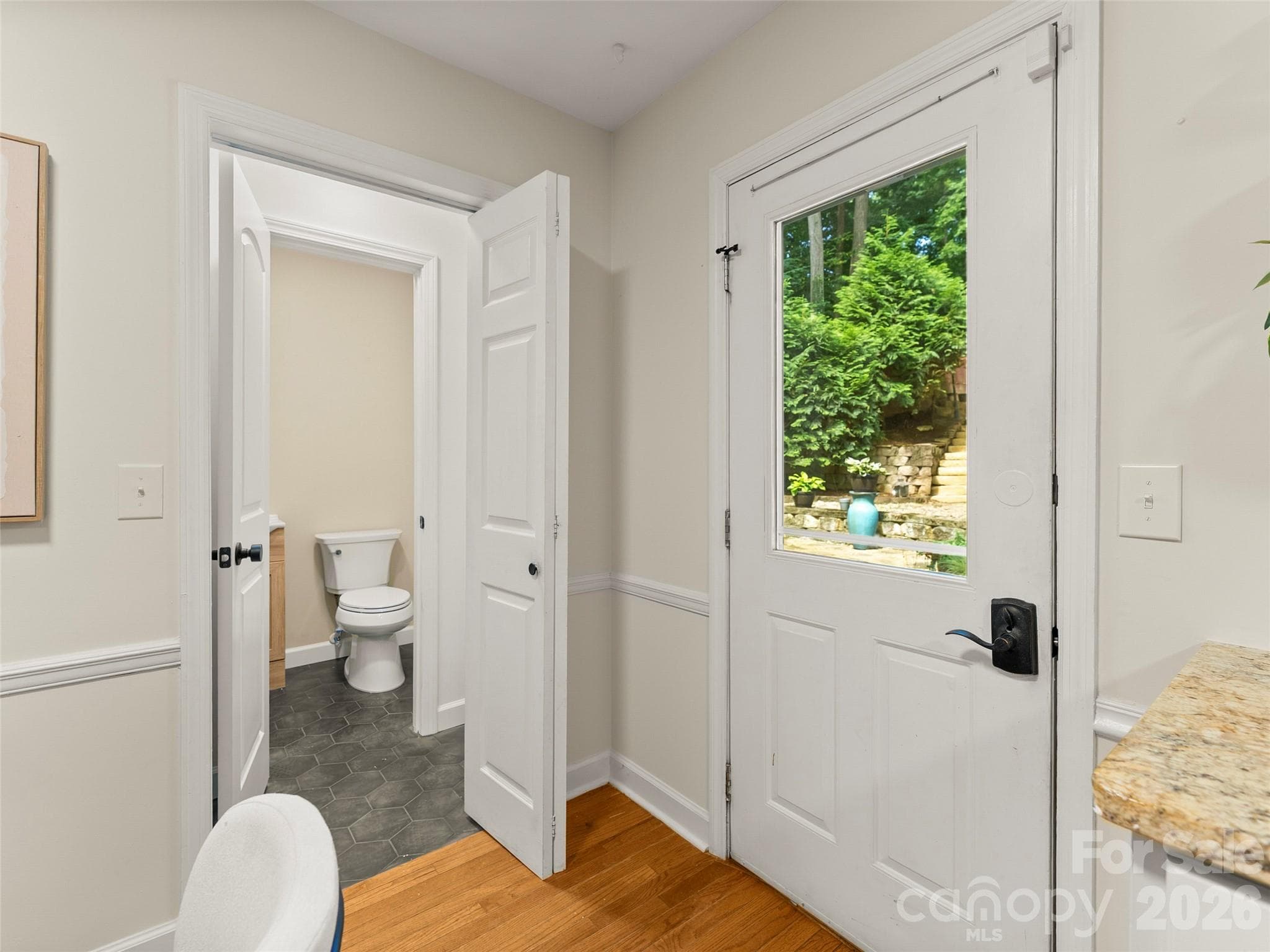 Single Family Residence at 28 Marne Road, Asheville, photo 12 of 47