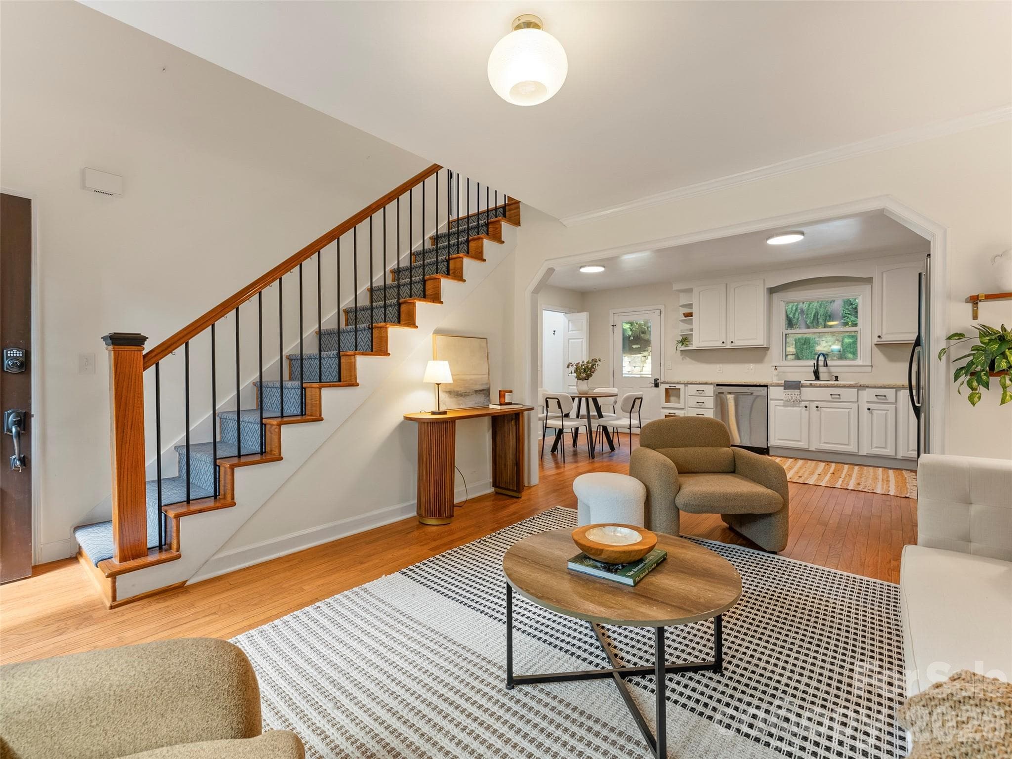 Single Family Residence at 28 Marne Road, Asheville, photo 17 of 47