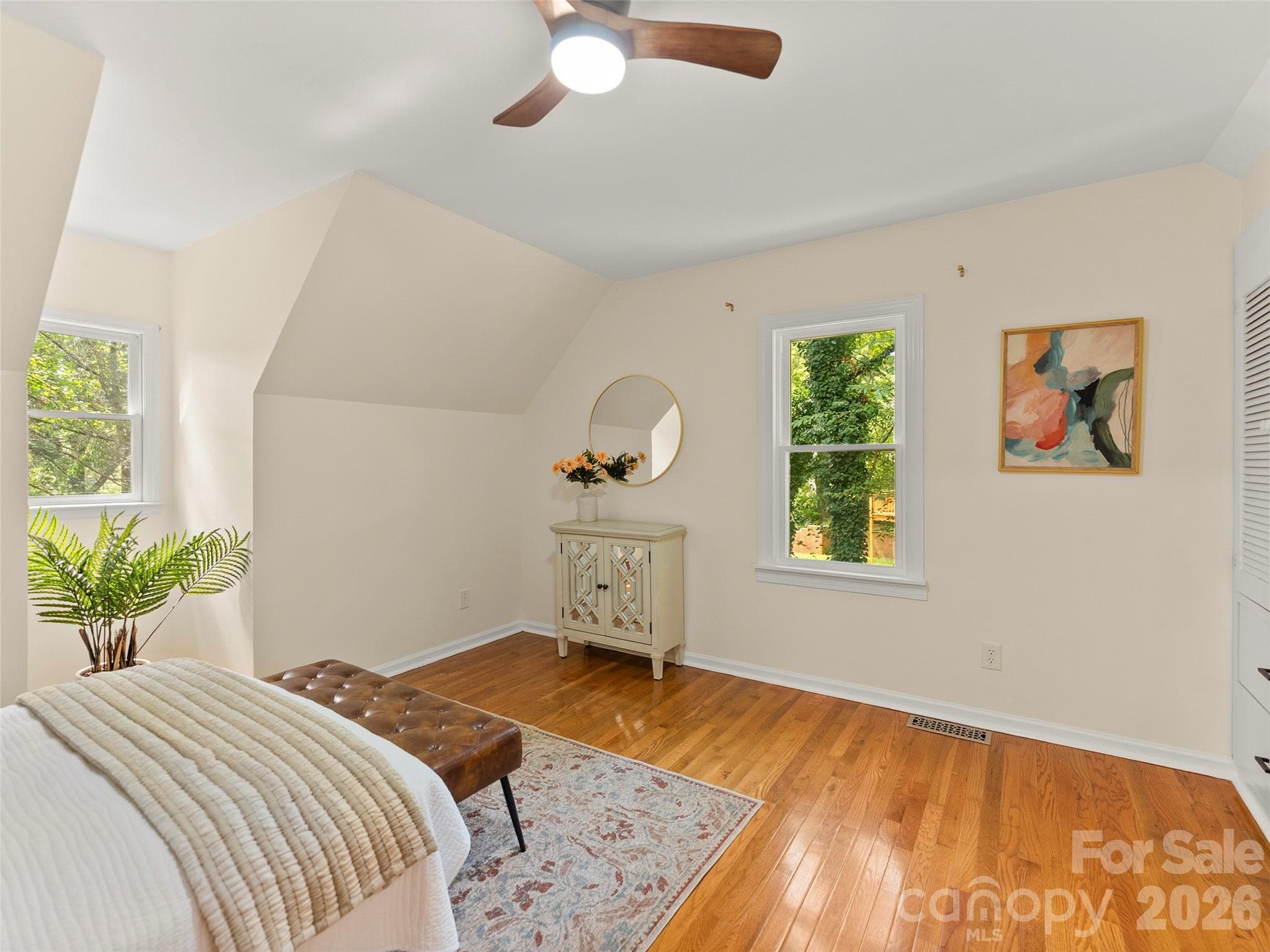 Guest bedroom 1 - 28 Marne Road, Asheville