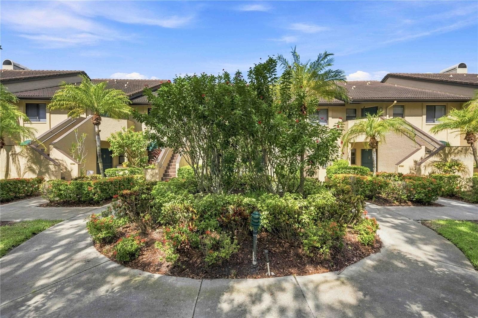 Condominium at 5726 ASHTON LAKE DR #11, SARASOTA, photo 3 of 60