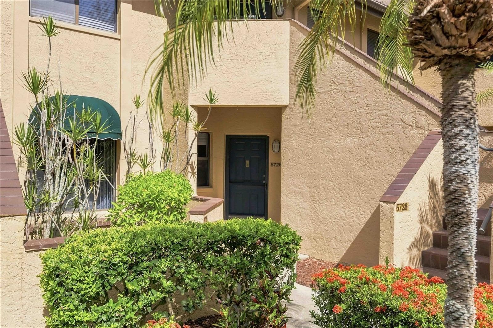 Condominium at 5726 ASHTON LAKE DR #11, SARASOTA, photo 4 of 60