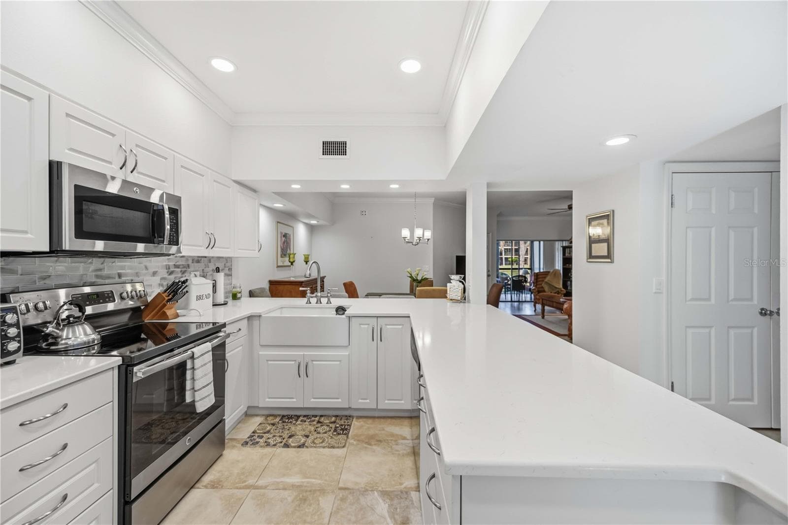 Condominium at 5726 ASHTON LAKE DR #11, SARASOTA, photo 10 of 60