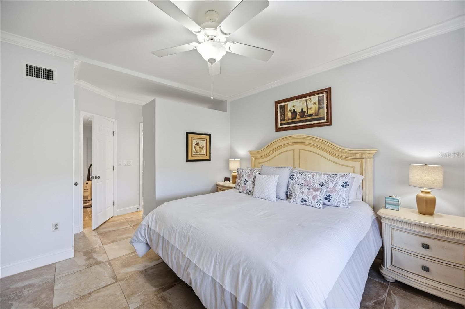 Condominium at 5726 ASHTON LAKE DR #11, SARASOTA, photo 25 of 60