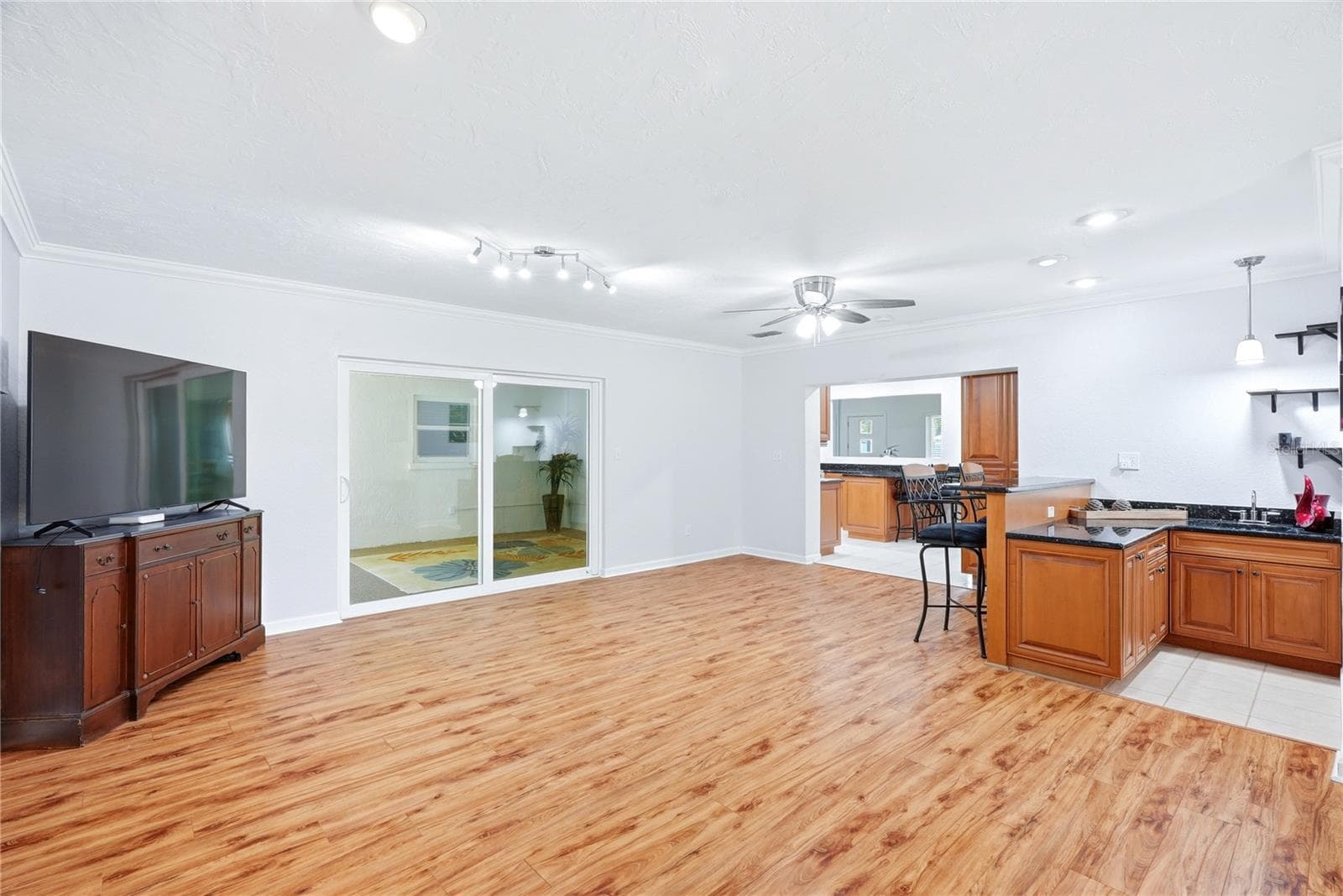 Family Room - 5091 35TH TER N, ST PETERSBURG