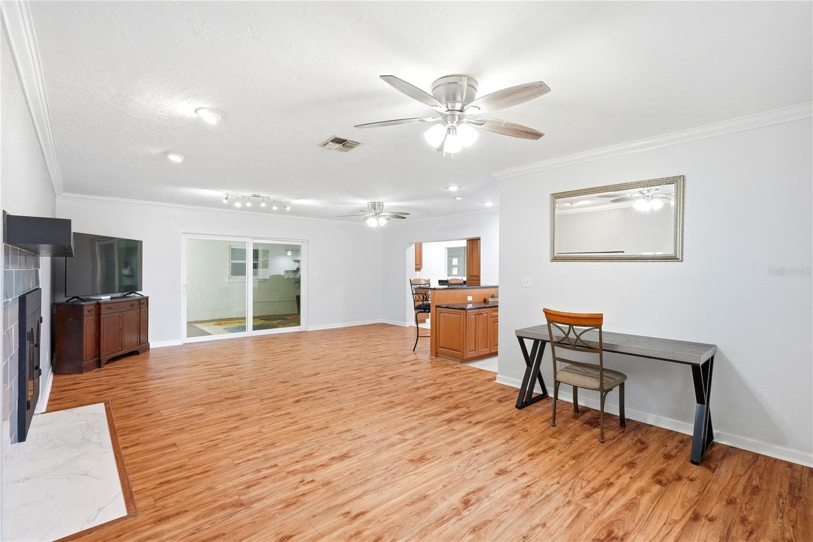 Family Room - 5091 35TH TER N, ST PETERSBURG